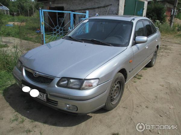 Автомобиль Mazda 626 хэтчбек фото