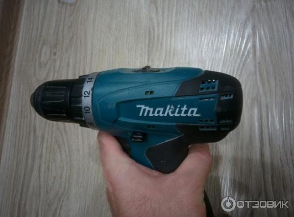 Аккумуляторная дрель-шуруповерт Makita 6271D