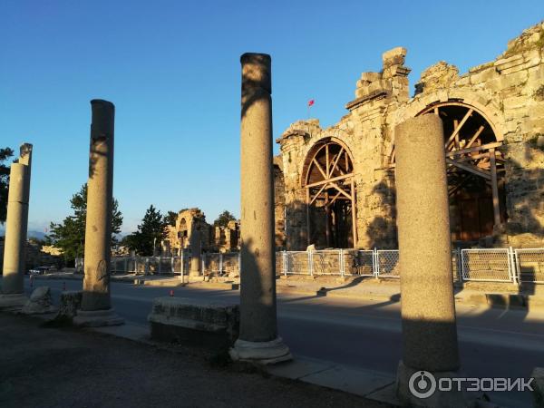 Античный город (Турция, Сиде) фото