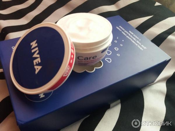 Увлажняющий крем Nivea Care для чувствительной кожи лица фото