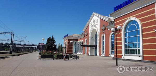 Краматорск жд вокзал. Вокзал в краматорске. Краматорск жд вокзал фото. Жд станция краматорск. Краматорск жд вокзал.