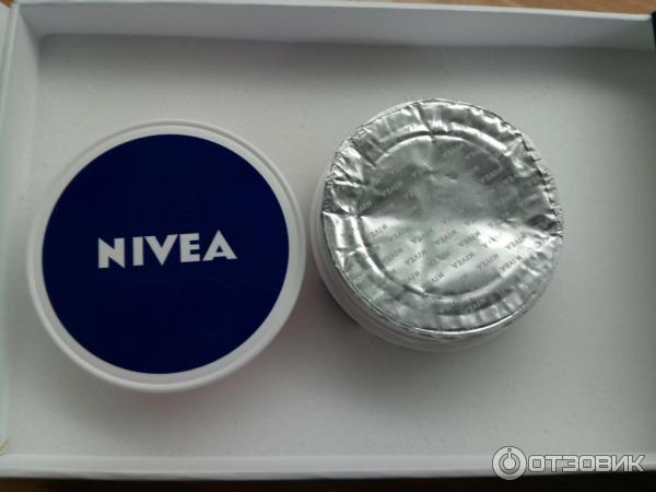 Увлажняющий крем Nivea Care для чувствительной кожи лица фото