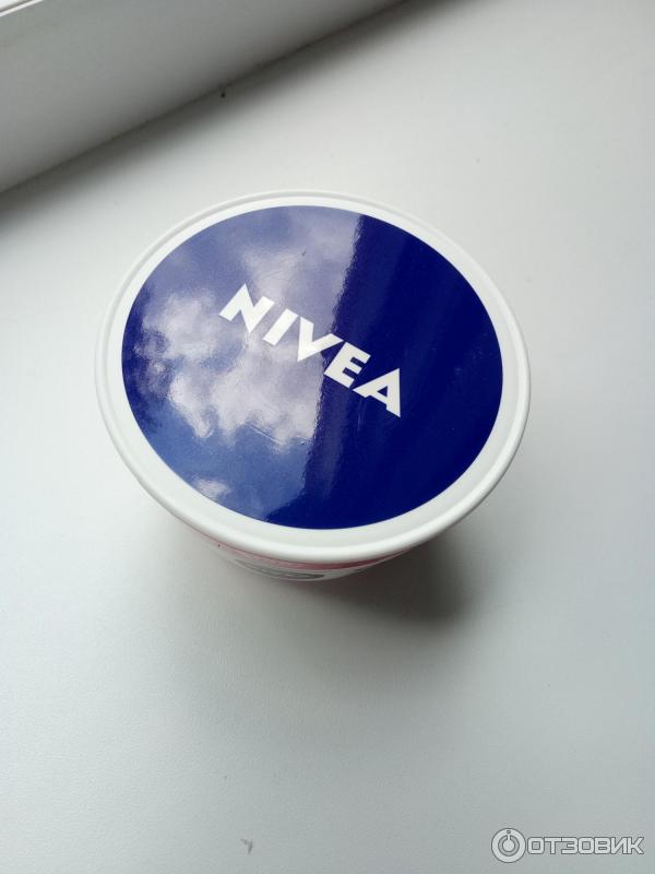 Крем для лица Nivea Care увлажняющий для чувствительной кожи фото