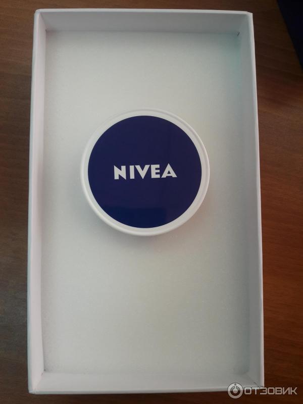 Увлажняющий крем Nivea Care для чувствительной кожи лица фото