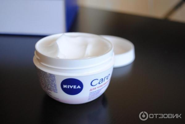 Увлажняющий крем Nivea Care для чувствительной кожи лица фото