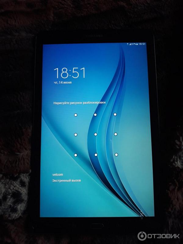 Планшет Samsung GALAXY Tab E SM-T561N фото