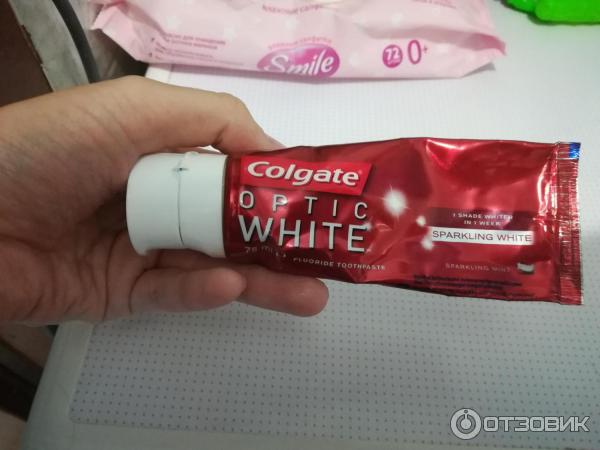 Зубная паста Colgate Optic White фото