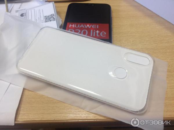 Смартфон Huawei P20 lite фото