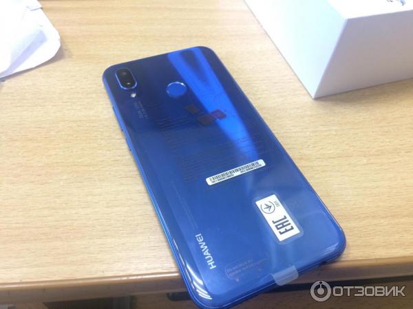 Смартфон Huawei P20 lite фото