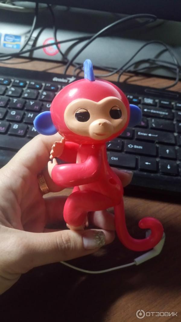 Интерактивная игрушка Fingerlings Happy Monkey фото