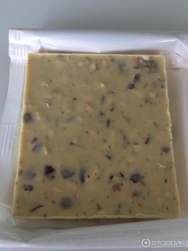 Белый шоколад ION Break white chocolate with raisins, almonds and hazelnuts фото