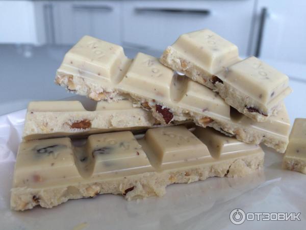 Белый шоколад ION Break white chocolate with raisins, almonds and hazelnuts фото