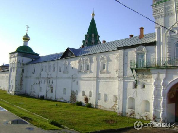 Экскурсия в Макарьевский монастырь (Россия, Нижегородская обл.) фото