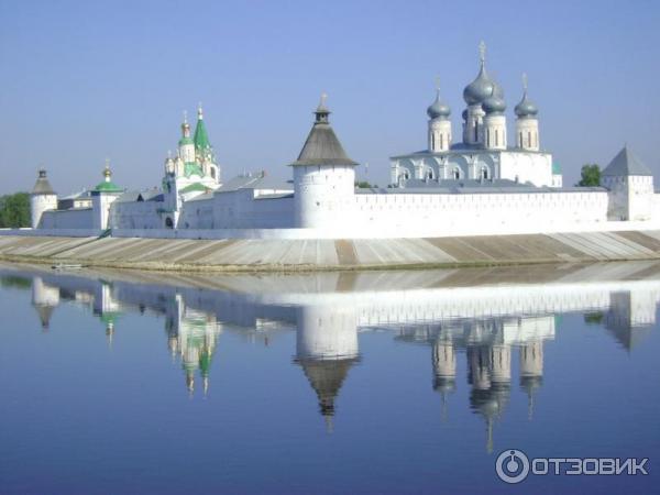 Экскурсии в макарьевский монастырь из нижнего новгорода. Макарьевский монастырь Нижегородская область. Макарьев Желтоводский монастырь. Макарьевский монастырь Татарстан. Макарьевский монастырь Саранск.