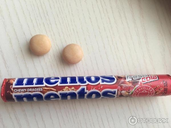 Жевательное драже Mentos Fresh Cola фото