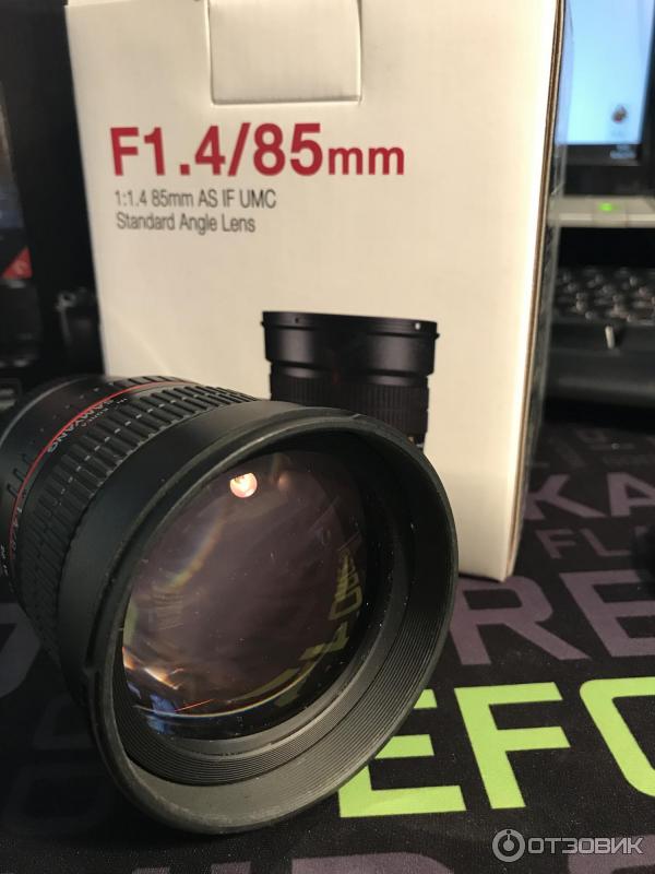 Объектив Samyang 85mm