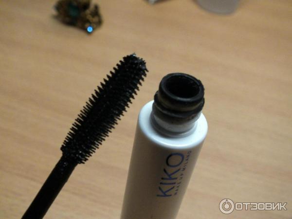 Тушь для ресниц водостойкая Kiko Luxurious Lashes Kiko Make up Milano фото