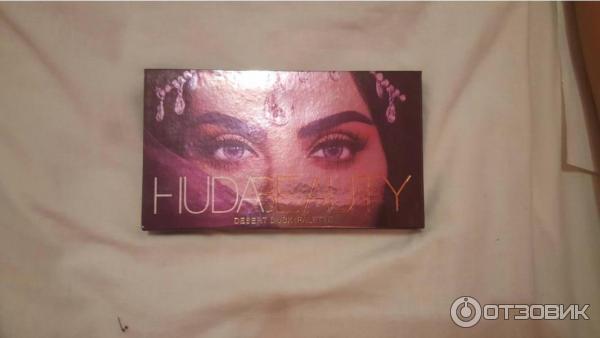 Палетка теней для век Huda Beauty Desert Dusk Eyeshadow Palette фото