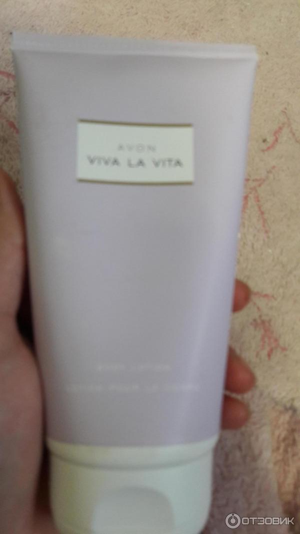 Лосьон для тела Avon Viva la Vita фото