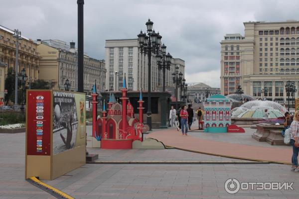 Выставка инсталляций к чемпионату мира по футболу 2018 года на Манежной площади (Россия, Москва) фото