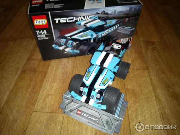 LEGO Technic Трюковой грузовик фото