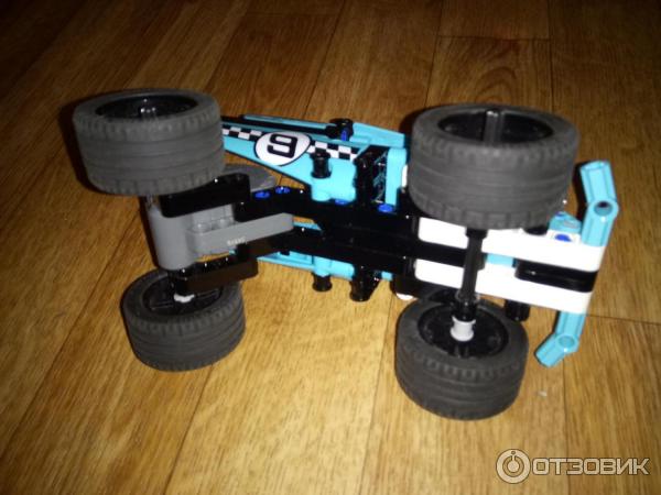 LEGO Technic Трюковой грузовик фото