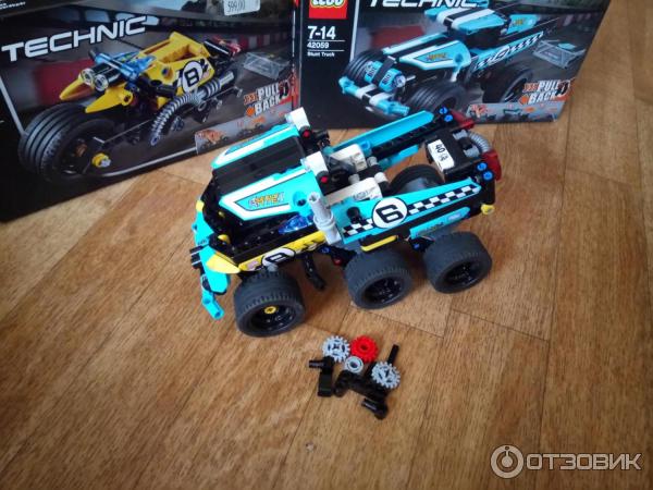 LEGO Technic Мотоцикл для трюков фото