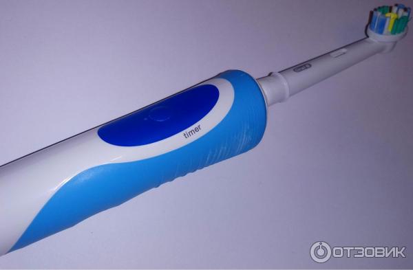 Электрическая зубная щетка Braun Oral-B Vitality Sensitive Clean фото