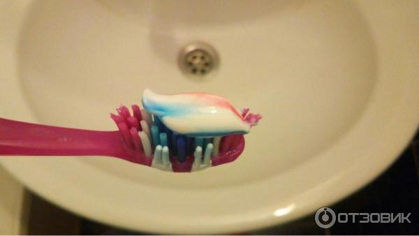 Зубная паста Aquafresh освежающе-мятная фото