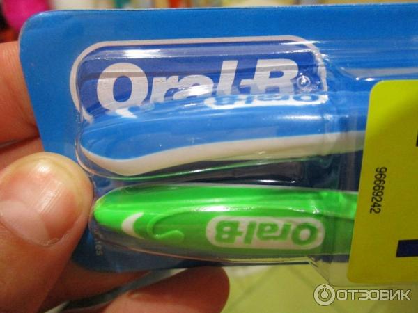 Зубная щетка Oral-B 1-2-3 фото