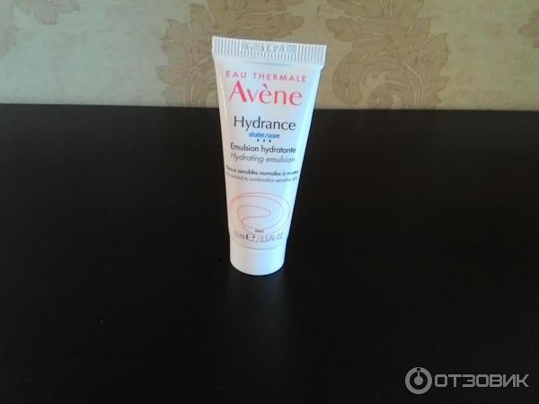 Авен гидранс эмульсия. Ultraceuticals Ultra Hydrating Lotion* Avene Hydrance legere,.