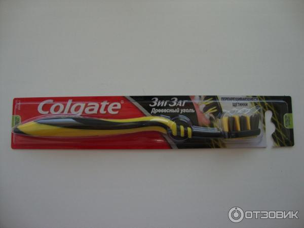 Зубная щетка Colgate ЗигЗаг Древесный уголь фото