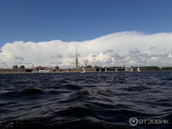 Петропавловская крепость, с воды.