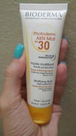 Photoderm akn mat spf 30. Биодерма СПФ 30. Bioderma AKN mat SPF 30. Bioderma Photoderm AKN mat SPF 30. Биодерма СПФ 30 крем для лица.