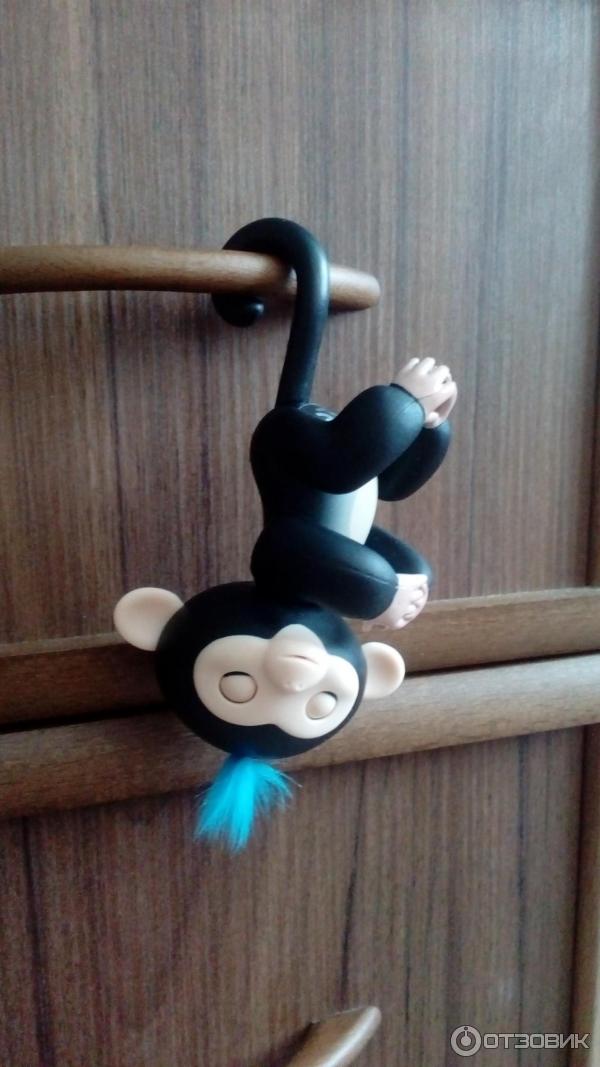 Интерактивная игрушка Fingerlings Happy Monkey фото