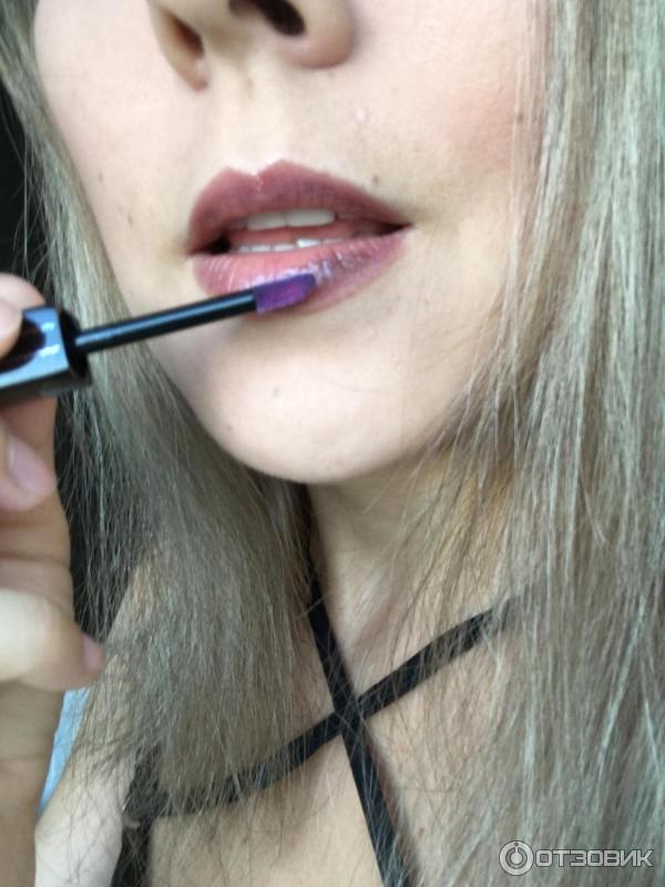 GIVENCHY Блеск для губ Gloss Interdit Vinyl