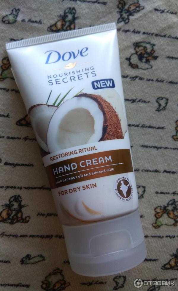 Крем для рук Dove Nourishing Secrets с кокосовым маслом и миндальным молочком фото