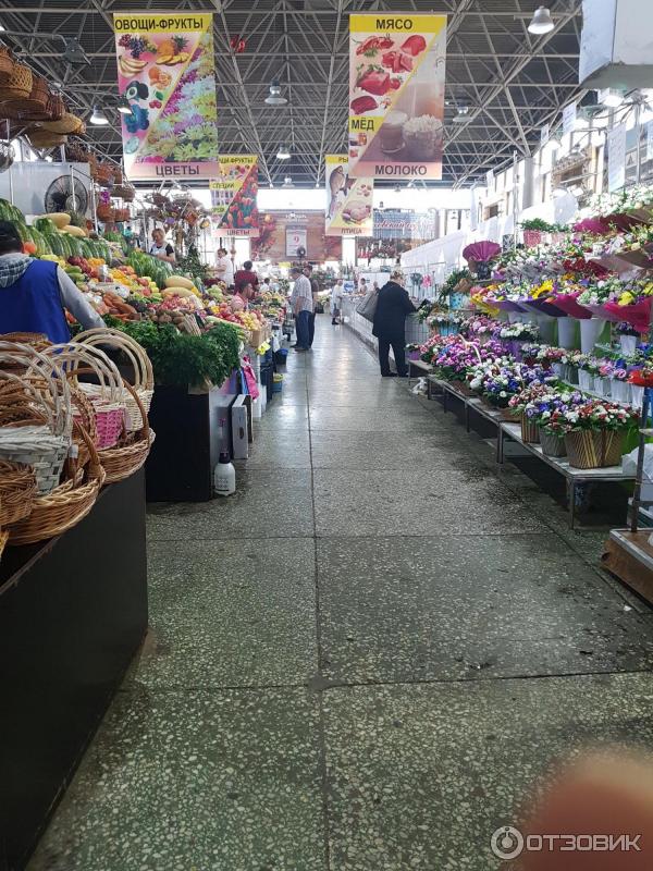 Как работает рижский рынок. Рижский рынок Москва. Рижский вокзал цветочный рынок. Рижская метро цветы рынок.