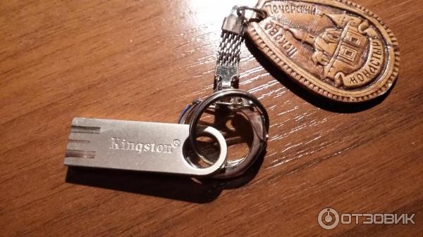 USB Flash drive Kingston DataTraveler SE9 фото