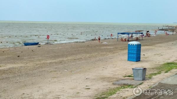 Пляж в Приморско-Ахтарске, Азовское море.