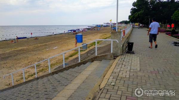 Пляж в Приморско-Ахтарске, Азовское море.