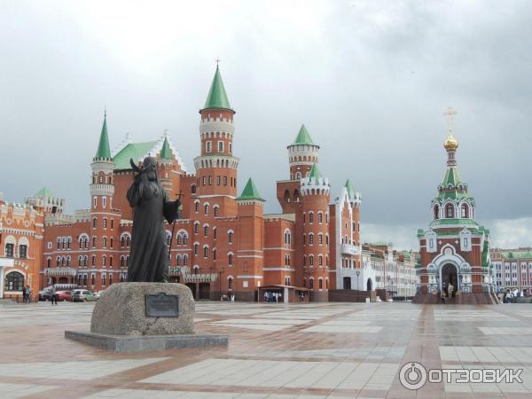 Чебоксары экскурсия в йошкар оле. Чебоксары Йошкар Ола. Автобусная экскурсия Чебоксары Йошкар Ола. Царьградская площадь Йошкар-Ола. Символ города Йошкар-Ола.