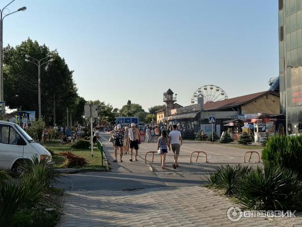 Джемете улицы. Верхнее Джемете. Ночной клуб променад Джемете фото.