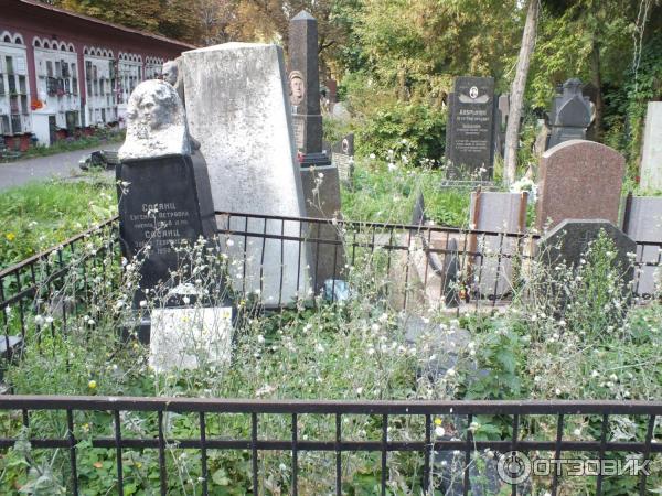 Новодевичье кладбище (Россия, Москва) фото
