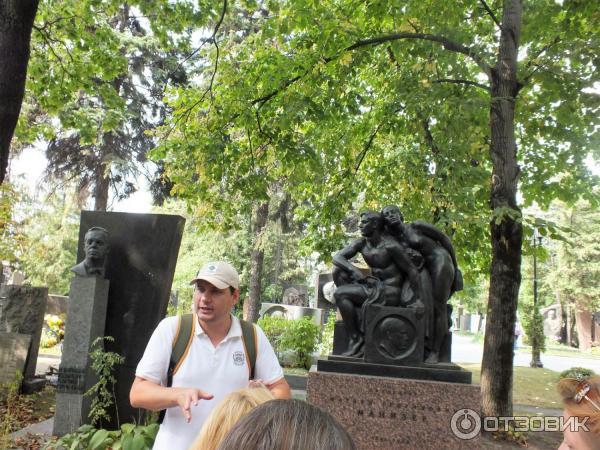 Новодевичье кладбище (Россия, Москва) фото
