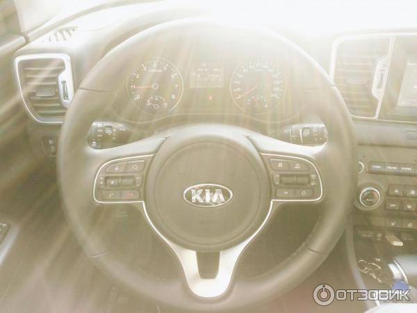 Автомобиль Kia Sportage 4 кроссовер фото