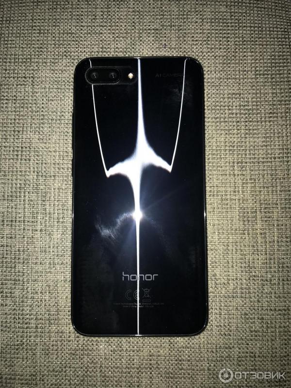 Смартфон Huawei Honor 10 фото