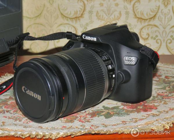 Цифровой зеркальный фотоаппарат Canon EOS 1300D Kit EF-S 18-55 IS II