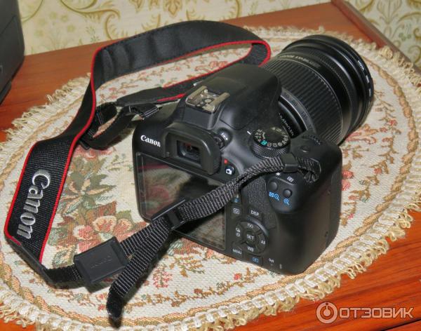 Цифровой зеркальный фотоаппарат Canon EOS 1300D Kit EF-S 18-55 IS II