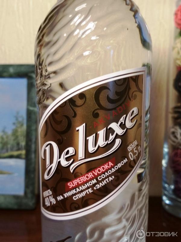 Водка AKVADIV DeLuxe SUPERIOR VODKA фото